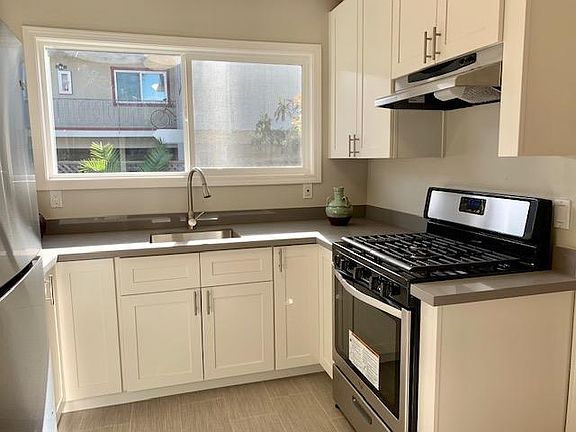 5th image of 1118 Chula Vista Ave