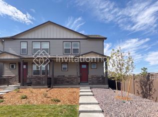 27470 E Maple Ave, Aurora, CO 80018