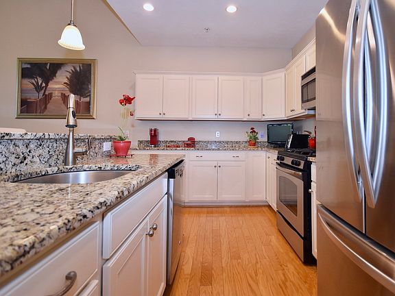 5th image of 6 Chadwick Ct Unit 6