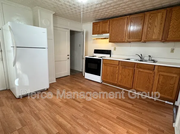 120 Elm St #1, Keene, NH 03431