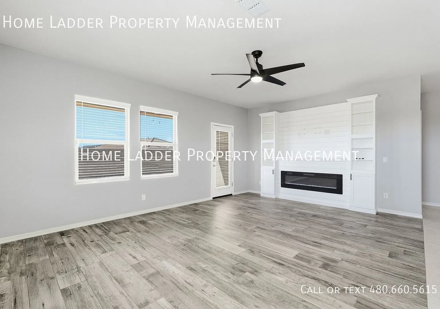 3 Bed Home with Spacious Yard & Cozy Fireplace! — Photo 3