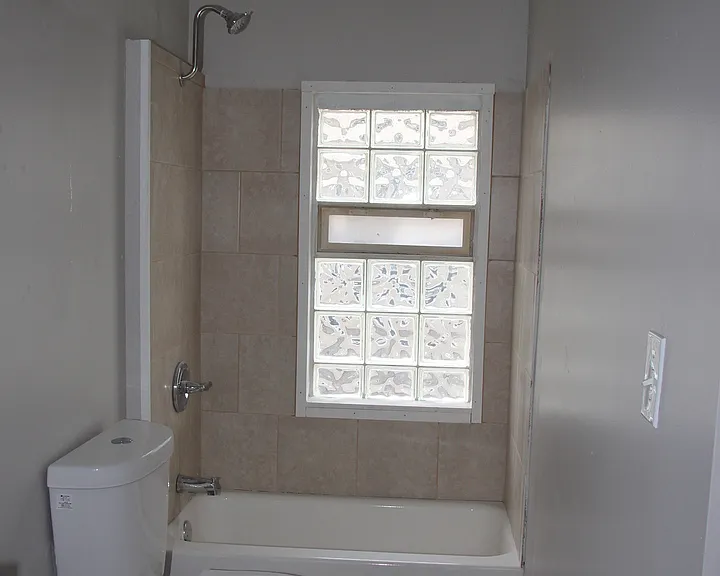 3910 Carlyle Ave — Photo 5