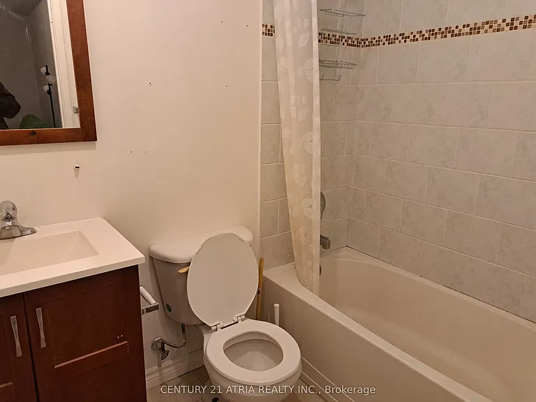 366 College St #302 — Photo 5