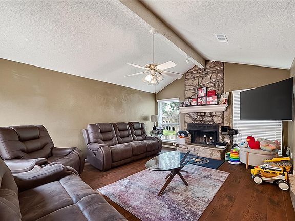 5th image of 12811 Hidden Castle Dr