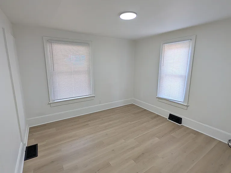 1112 Cherry St — Photo 7