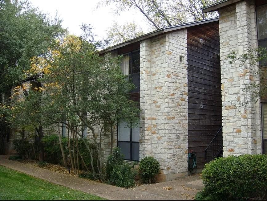 1st image of 5602 Woodrow Ave APT 202