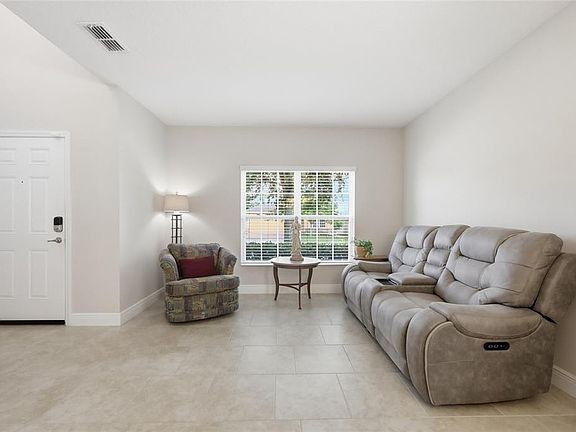 5th image of 1741 Bonser Rd