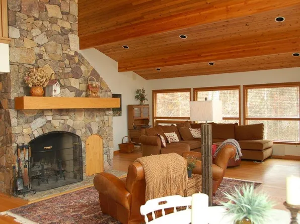 74 Barn Owl Ln, Nellysford, VA 22958