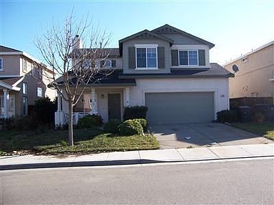 2nd image of 940 Traditions St