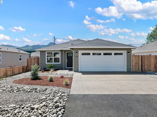 550 W 1st Ave, Sutherlin, OR 97479