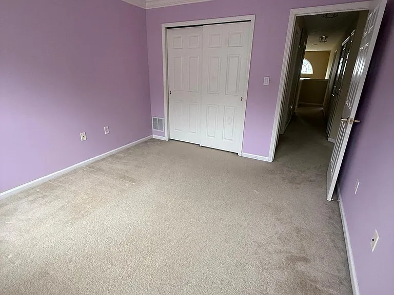 233 Fountayne Ln — Photo 26