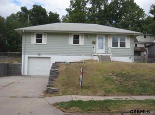 7826 Nina St, Omaha, NE 68124