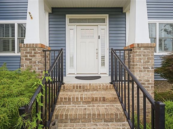 5th image of 119 Willet Way