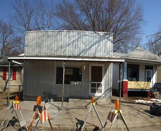 1st image of 790 Osage St