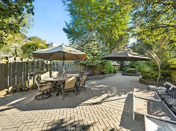 87 Sherman Place image 29 of 37