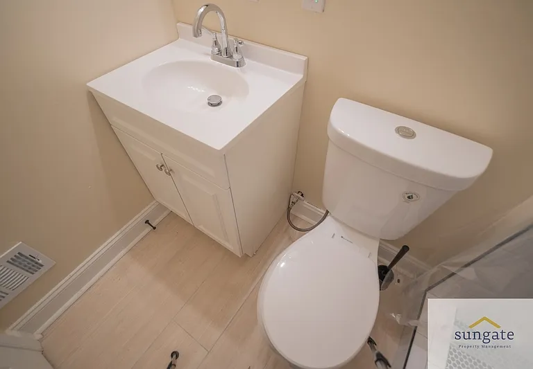 3205 Esther Pl — Photo 21
