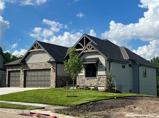 2735 SW Heartland Rd, Lees Summit, MO 64082