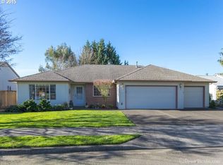 18901 Highland Dr, Oregon City, OR 97045