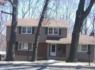 26 Timber Rd, Pottsville, PA 17901