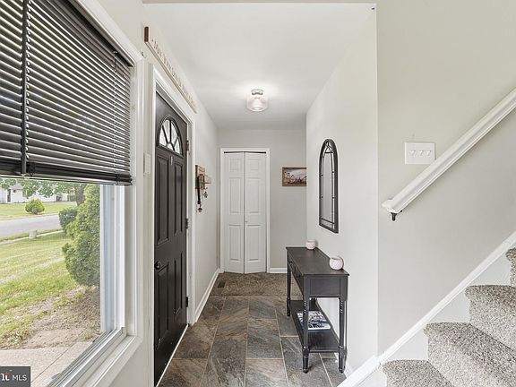 2nd image of 30 Pershing Ln
