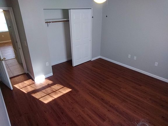 4th image of 10316 Greentree Ln APT 4