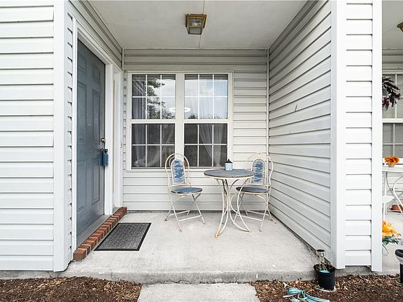3rd image of 4605 Woodmark Trl