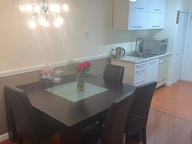 8 Walden Dr #16 — Photo 2