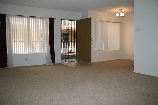 4th image of 545 Chestnut Ave APT 205