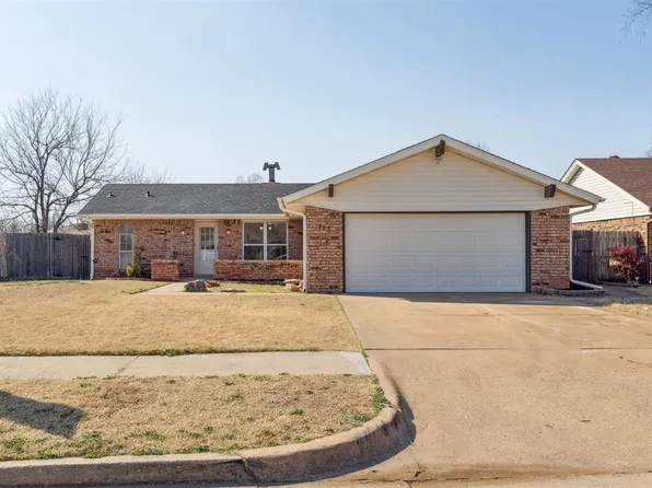 713 Lonnie Ln, Moore, OK 73170