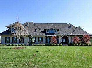 12906 Topping Estates Dr, Saint Louis, MO 63131