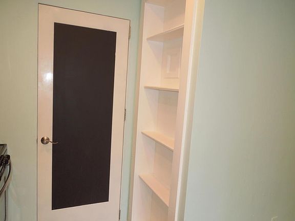 5th image of 321 N K St APT 2