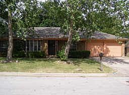 1st image of 7404 Pinehurst Dr W