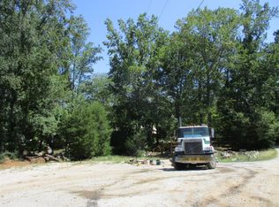 7900 Cochran Mill Rd, Chattahoochee Hills, GA 30268