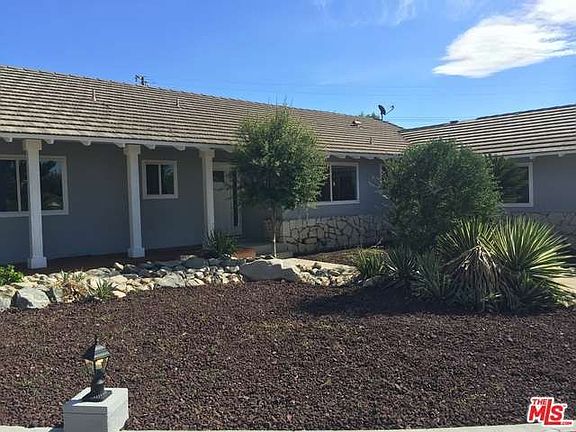 3rd image of 1006 Lake Forest Dr