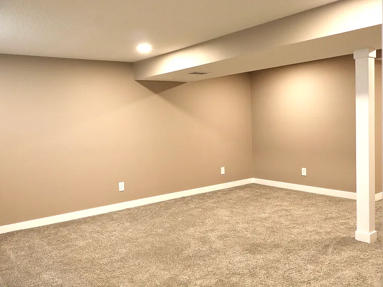 2230 Brookside Dr — Photo 15