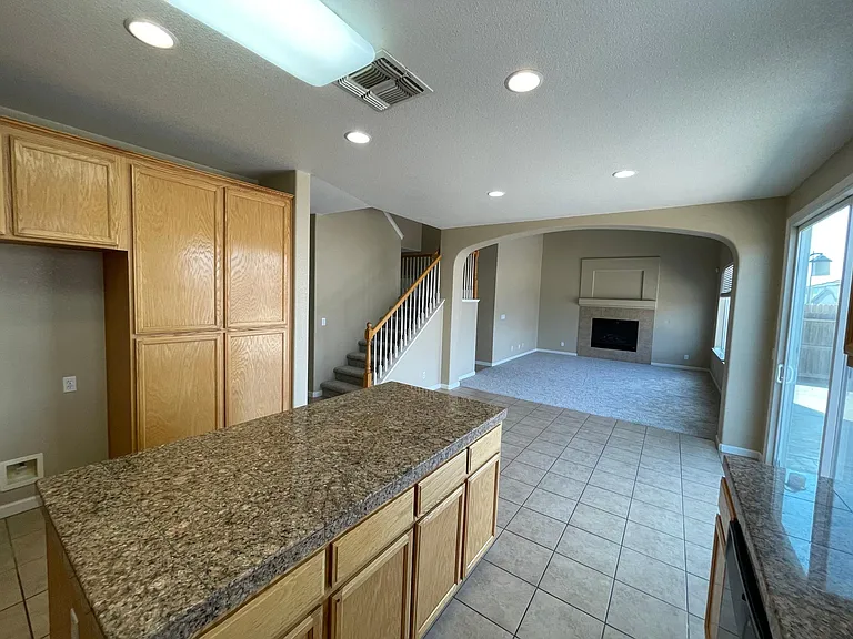 673 Coppola Ct — Photo 10
