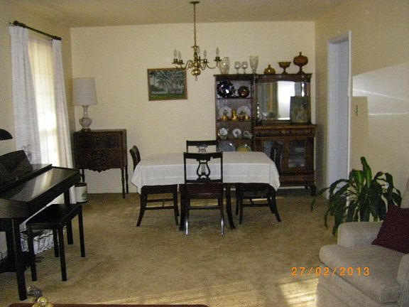 4th image of 350 Weatherly Woods Dr