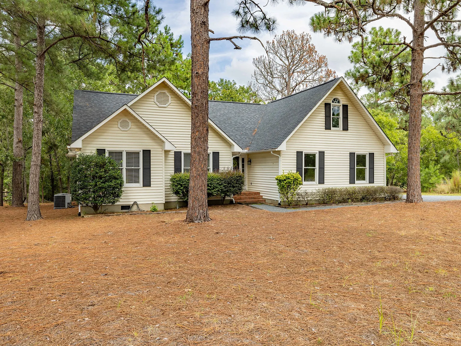 102 Seminole Court - 1 — Photo 3