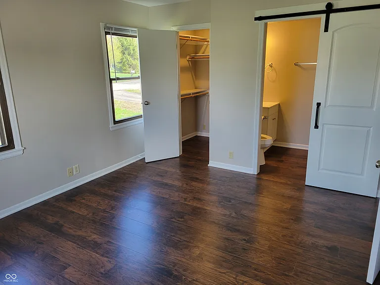 10570 Barmore Ave — Photo 8