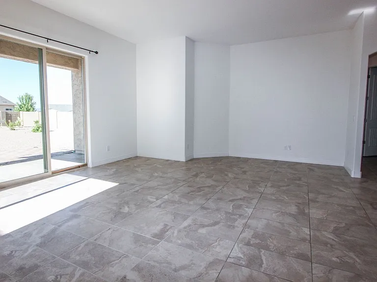 6188 E Oliver Ave — Photo 3