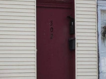 2nd image of 302 W North St