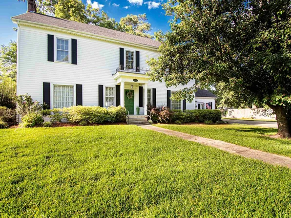 102 E 13th St, Smackover, AR 71762