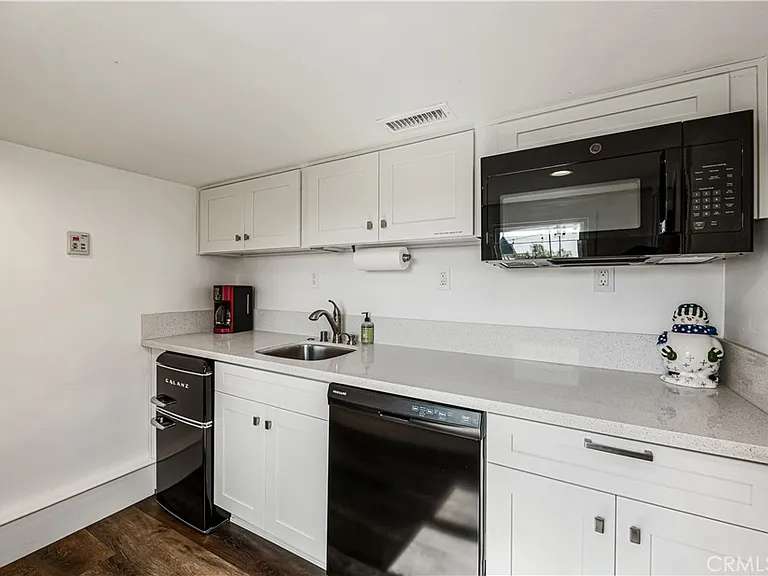 16572 E Buena Vista Ave — Photo 36