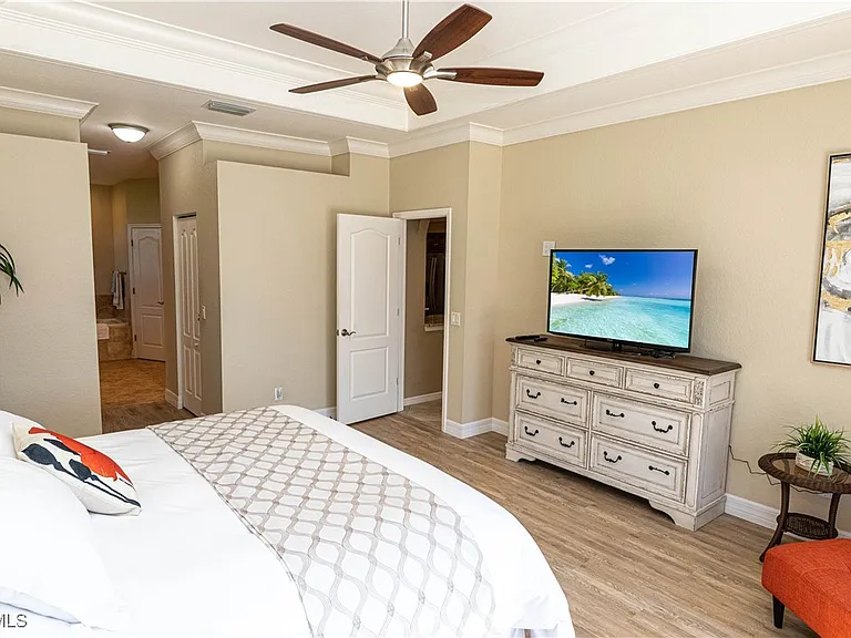 4701 Sands Blvd — Photo 15