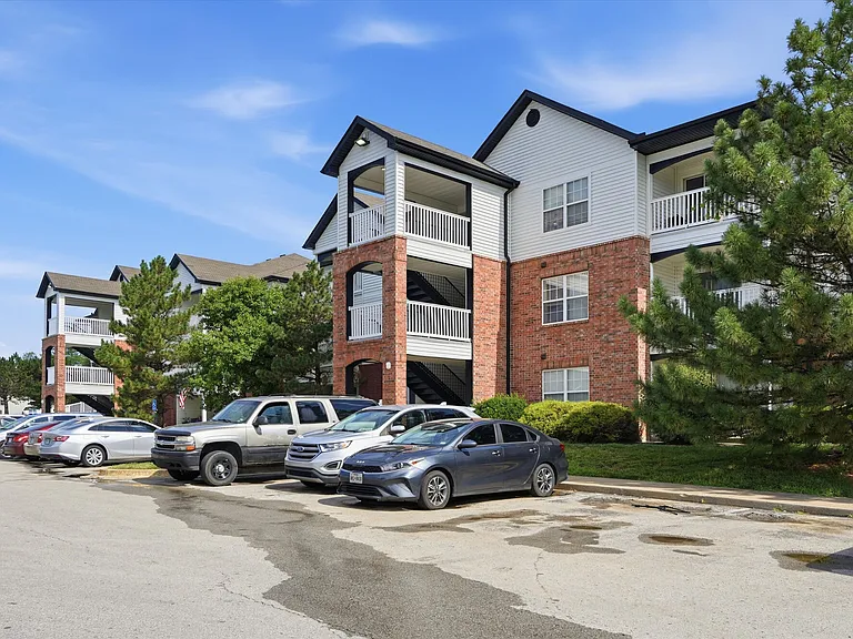 The Villas at North Oak — Photo 47