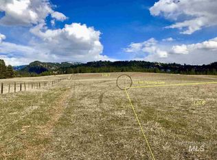 7 Banks Lowman Rd, Garden Valley, ID 83622