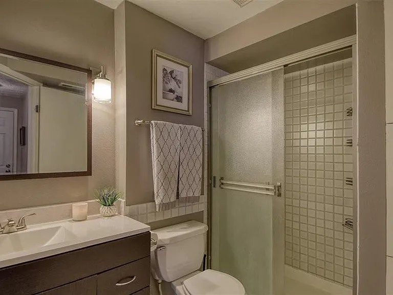 9216 N Londale Dr — Photo 17