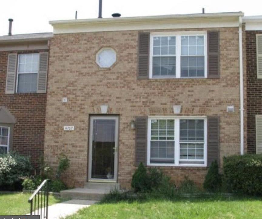 1st image of 4767 S Park Ct