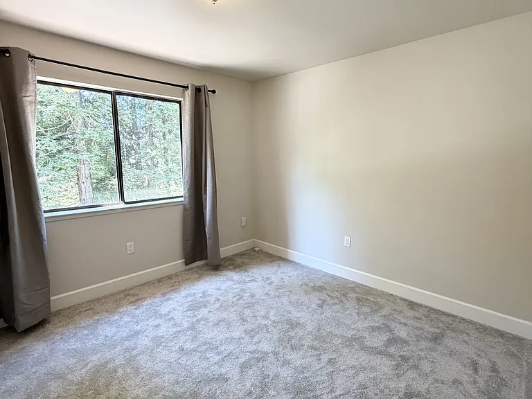 151 Francis Cir — Photo 16