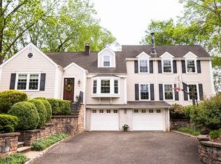 5 Taft St, Chatham, NJ 07928